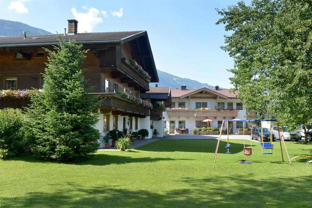 Landhaus Gredler Майерхофен Екстериор снимка