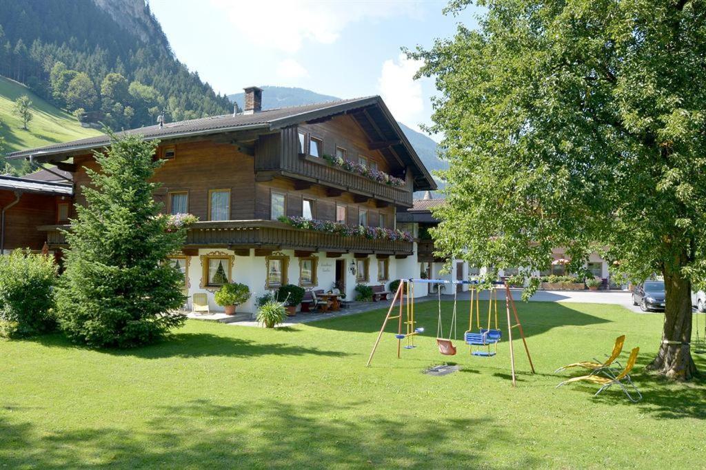 Landhaus Gredler Майерхофен Екстериор снимка